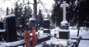 Φινλαδία νεκροταφείο Χριστούγεννα