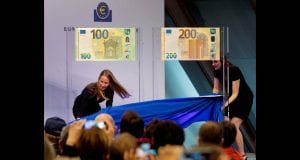 Νέα χαρτονομίσματα των 100 και 200 ευρώ