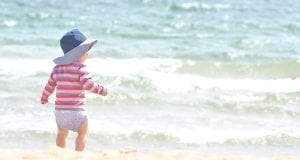 beach kid παραλία παιδί