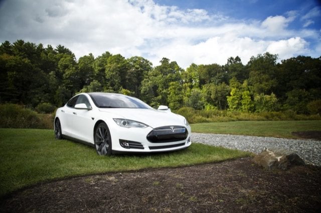 Ηλεκτρικό αμάξι Tesla Model S