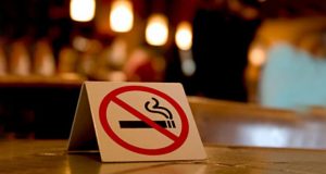 κάπνισμα, αντικαπνιστικός νόμος