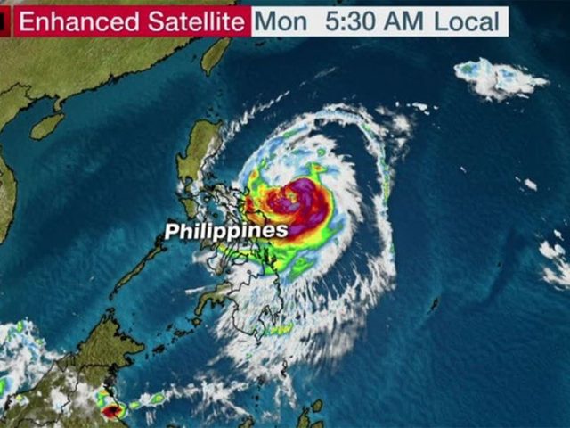 Ο τυφώνας «Καμούρι» αναμένεται να χτυπήσει τις Φιλιππίνες