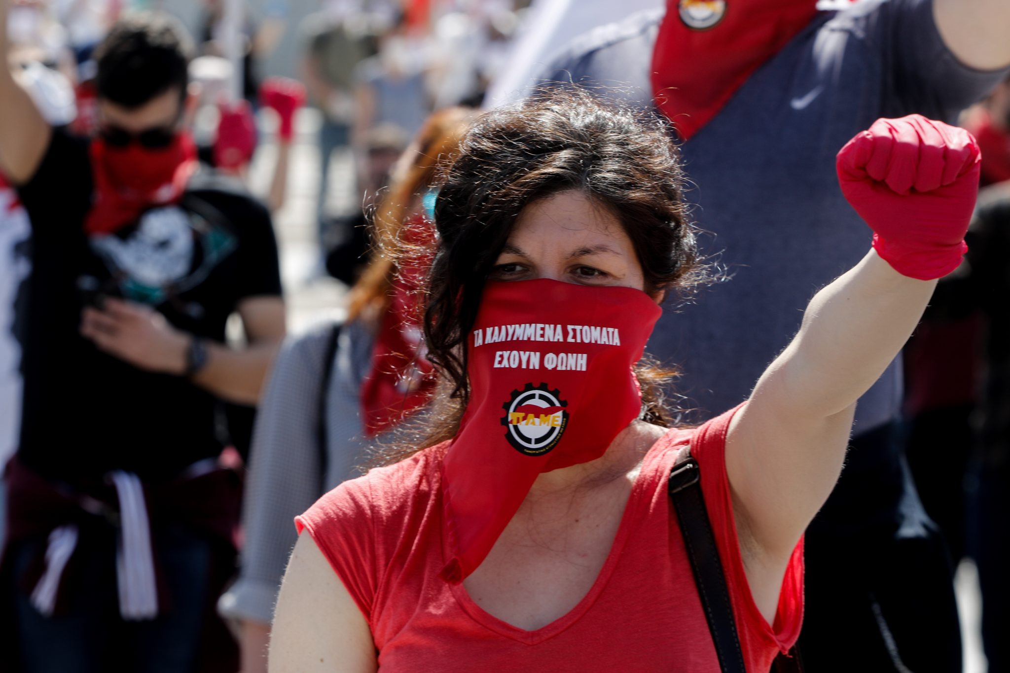 Πρωτομαγιά: Με μάσκες και αποστάσεις οι συγκεντρώσεις του ΠΑΜΕ στο Σύνταγμα