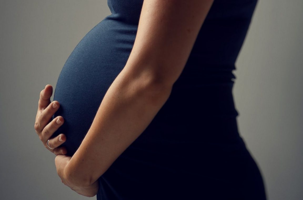 Κορονοϊός και εγκυμοσύνη: Τι ξέρουμε έως τώρα και ποια είναι τα νέα ευρήματα