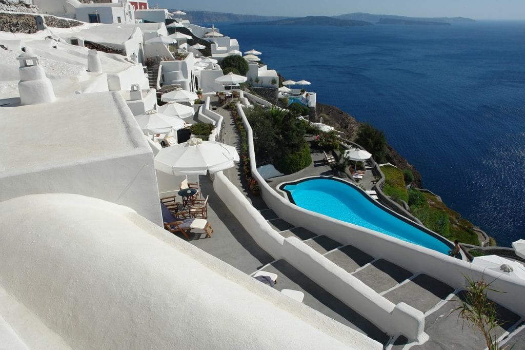 Χάρης Θεοχάρης: Τρεις δράσεις για τον ελληνικό τουρισμό