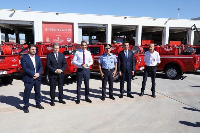 Πυροπροστασία: 20 νέα οχήματα - δωρεά από την Παπαστράτος