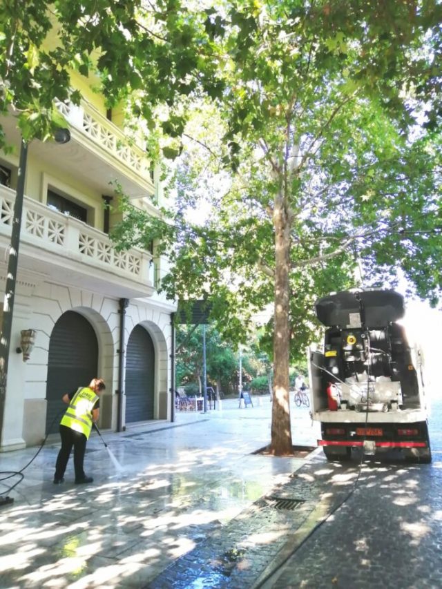 Δήμος Αθηναίων: Γενικός καθαρισμός στην Πλάκα