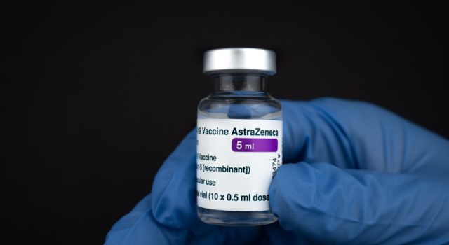 Εμβόλιο - συνδυασμός - εμβολίων - AstraZeneca