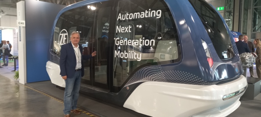 NME Next Mobility hydrogen bus 4