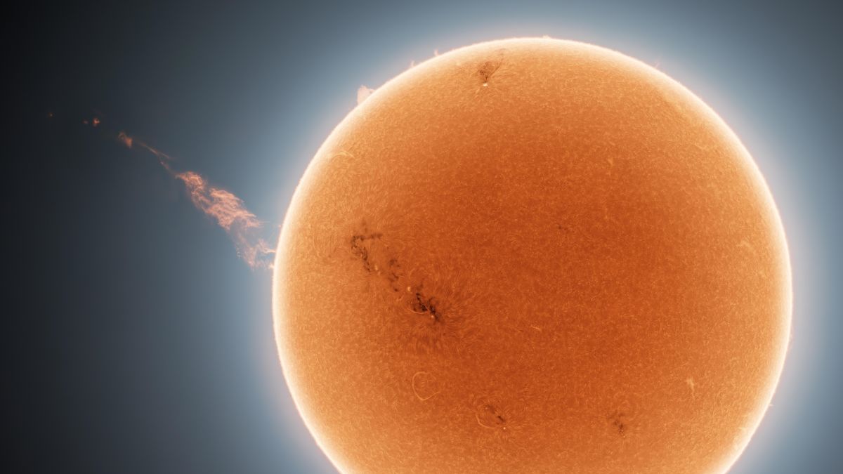 solar explosion - Andrew McCarthy - διαστήματος 