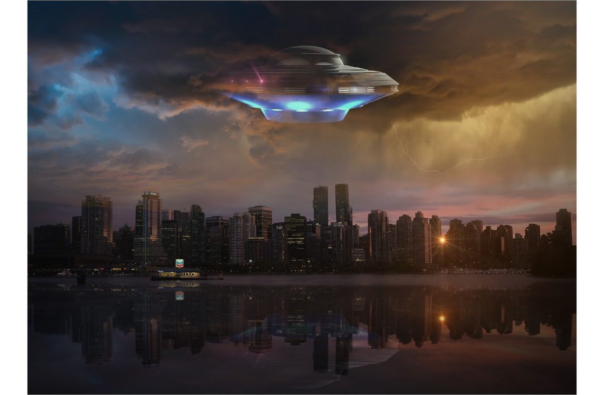 εξωγήινοι - UFO - ιπτάμενος δίσκος - πόλη