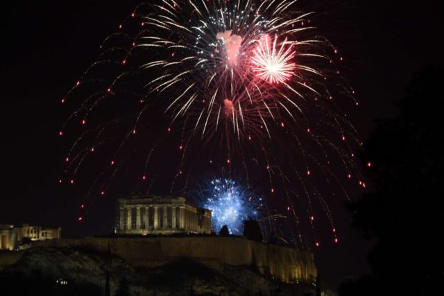 New Year's Eve 2023 Athens Syntagma - Πρωτοχρονιά Αθήνας