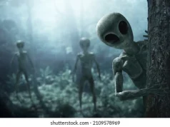 aliens creature forest 260nw 2109578969