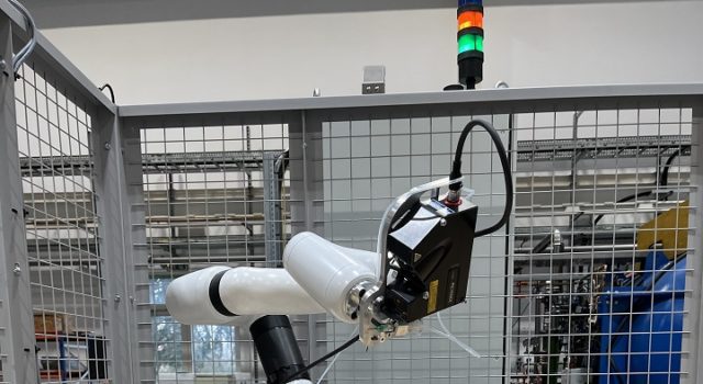 Ρομποτ βραχίονας 5G ERA industry4.0 4