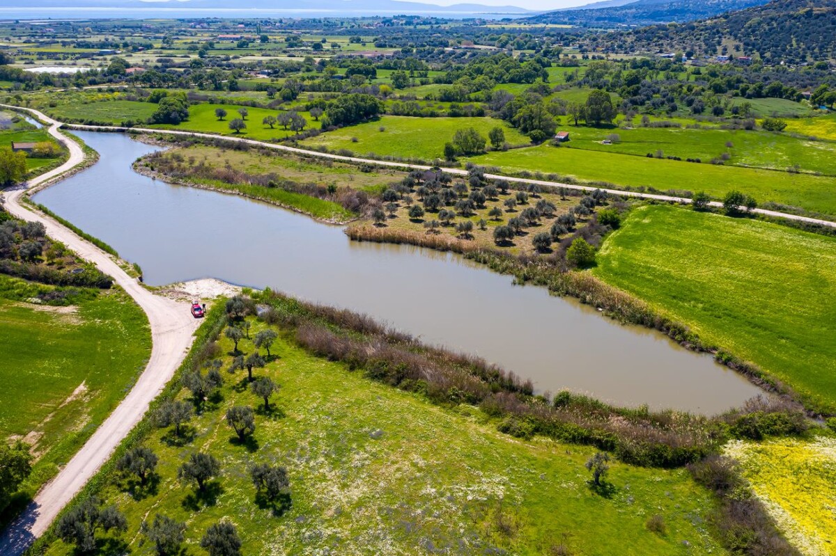 Limni metoxi Lesvos Hans Glader