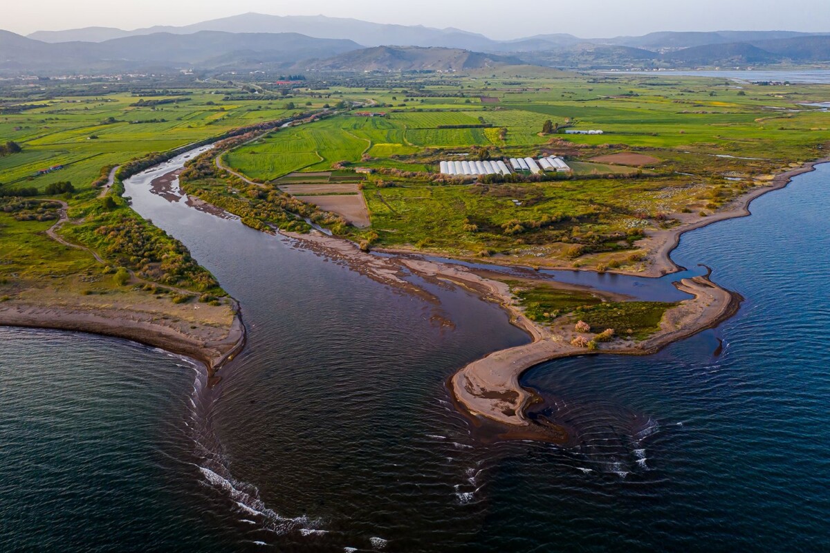 Potamos tsiknias Hans Glader