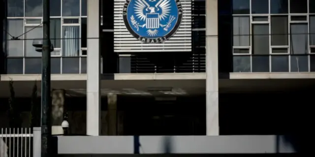 amerikaniki presveia