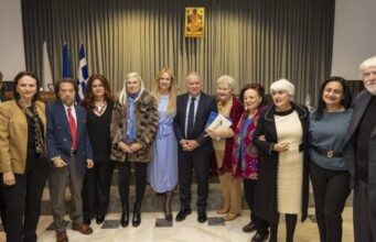 «Χρυσό διαβατήριο» για την Ελλάδα η καθιέρωση της Παγκόσμιας Ημέρας Ελληνικής Γλώσσας pagosmia imera ellinikis glossas Marousi 01 768x458